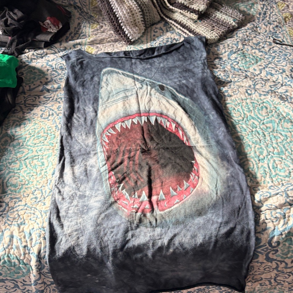 Shark Graphic Sleeveless tunic